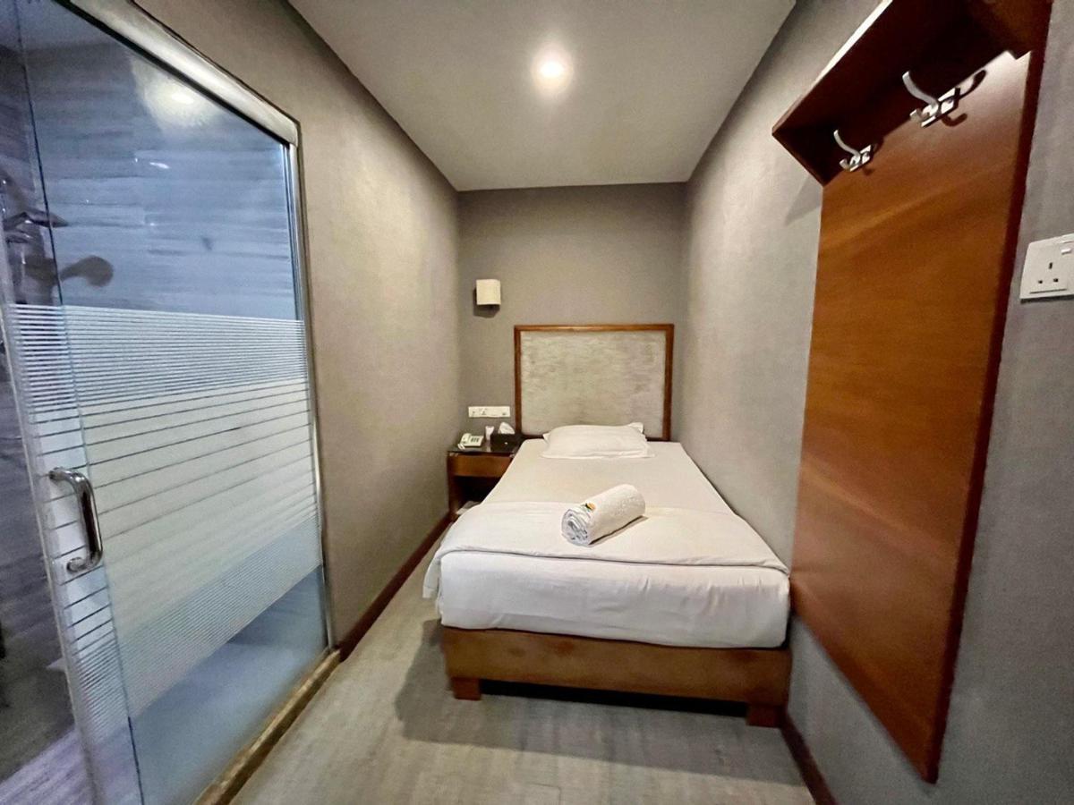 Fan Holiday Hotel Kuala Lumpur Exteriör bild