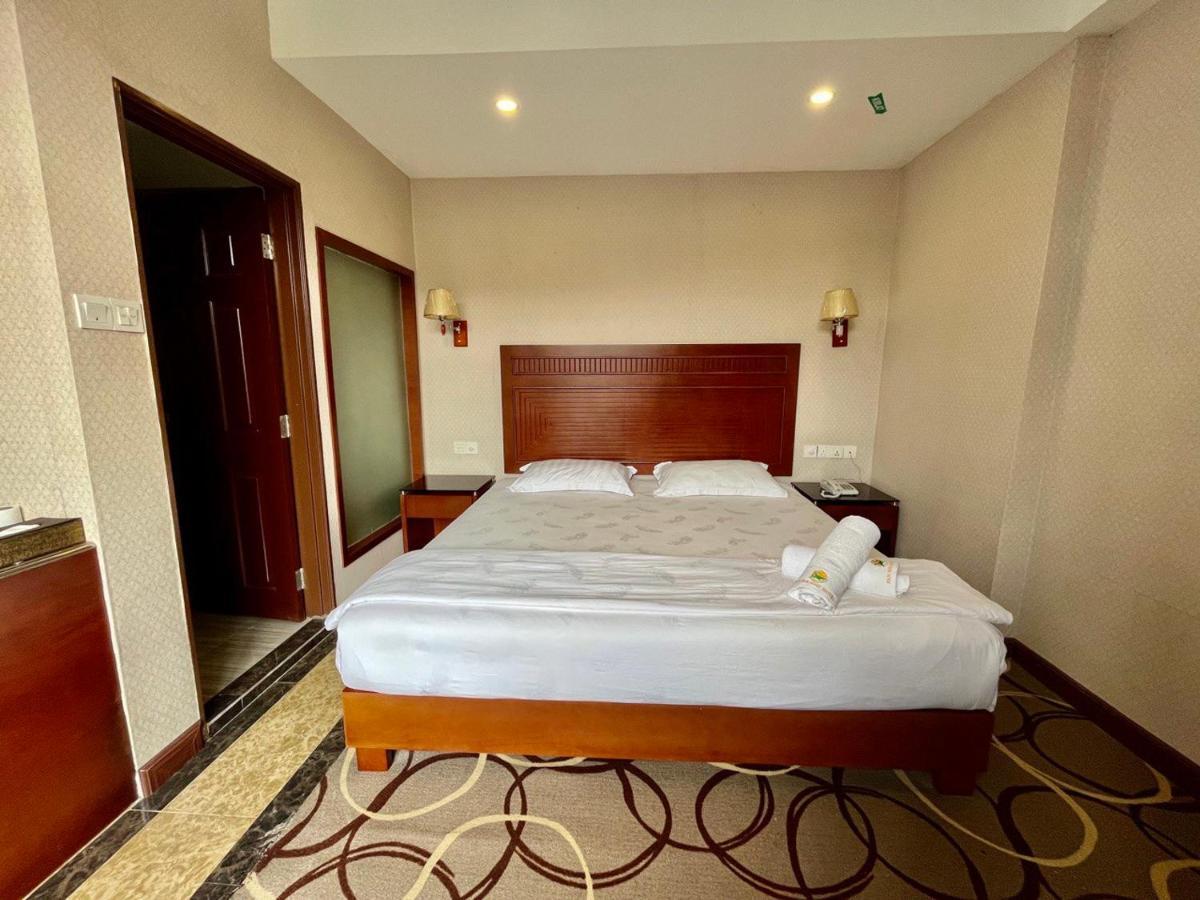 Fan Holiday Hotel Kuala Lumpur Exteriör bild