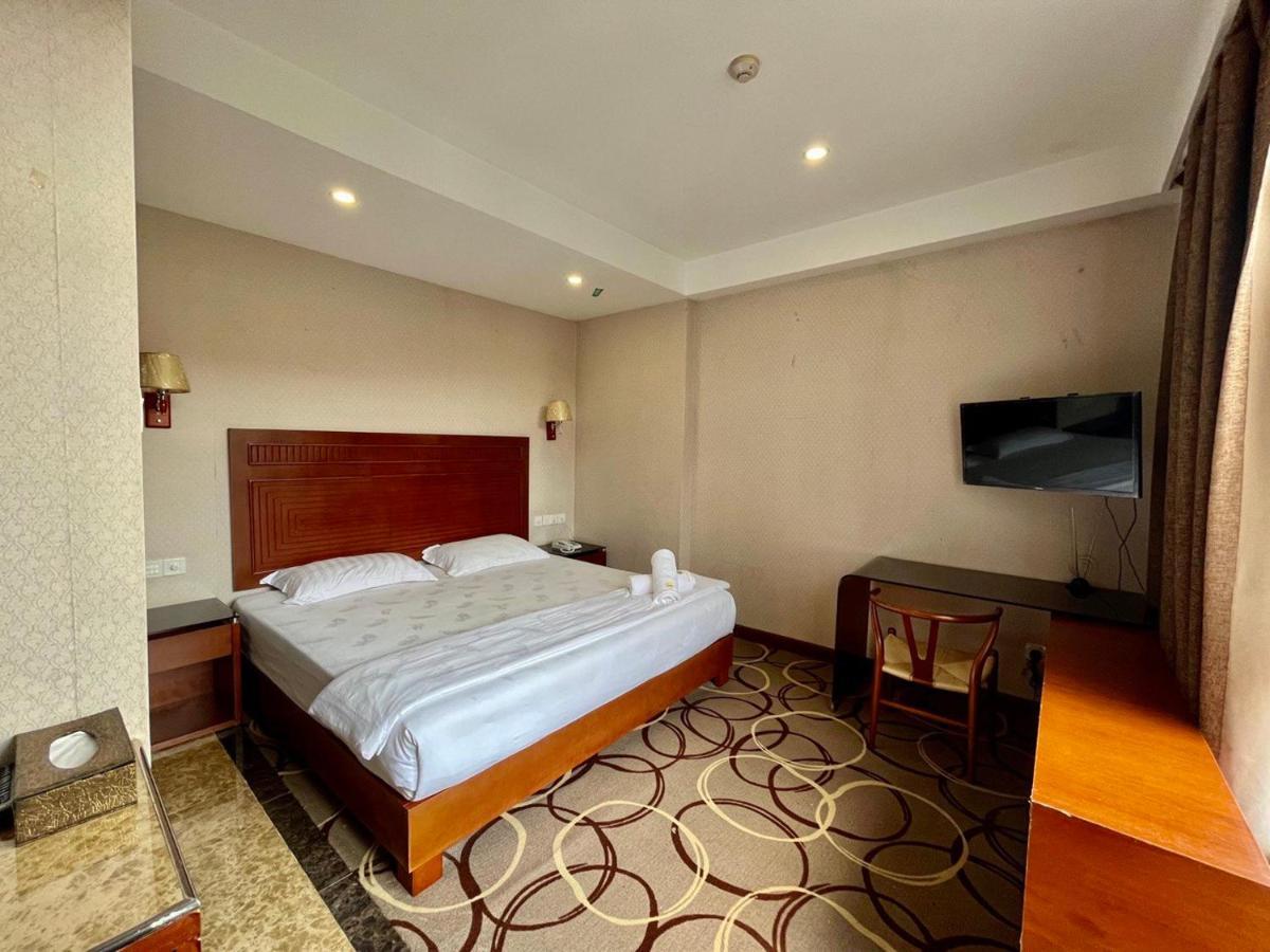 Fan Holiday Hotel Kuala Lumpur Exteriör bild